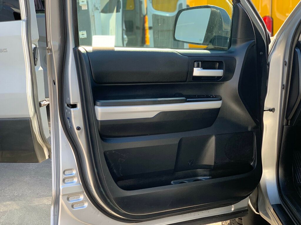2019 Toyota Tundra 2WD SR5 CrewMax 5.5' Bed 4.6L V8 - 22932945 - 17