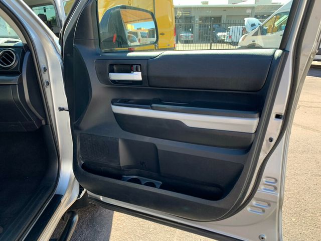 2019 Toyota Tundra 2WD SR5 CrewMax 5.5' Bed 4.6L V8 - 22932945 - 24