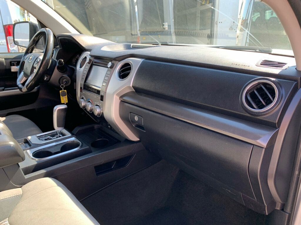 2019 Toyota Tundra 2WD SR5 CrewMax 5.5' Bed 4.6L V8 - 22932945 - 27