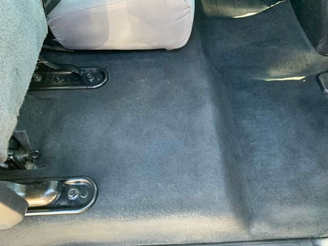 2019 Toyota Tundra 2WD SR5 CrewMax 5.5' Bed 4.6L V8 - 22932945 - 36