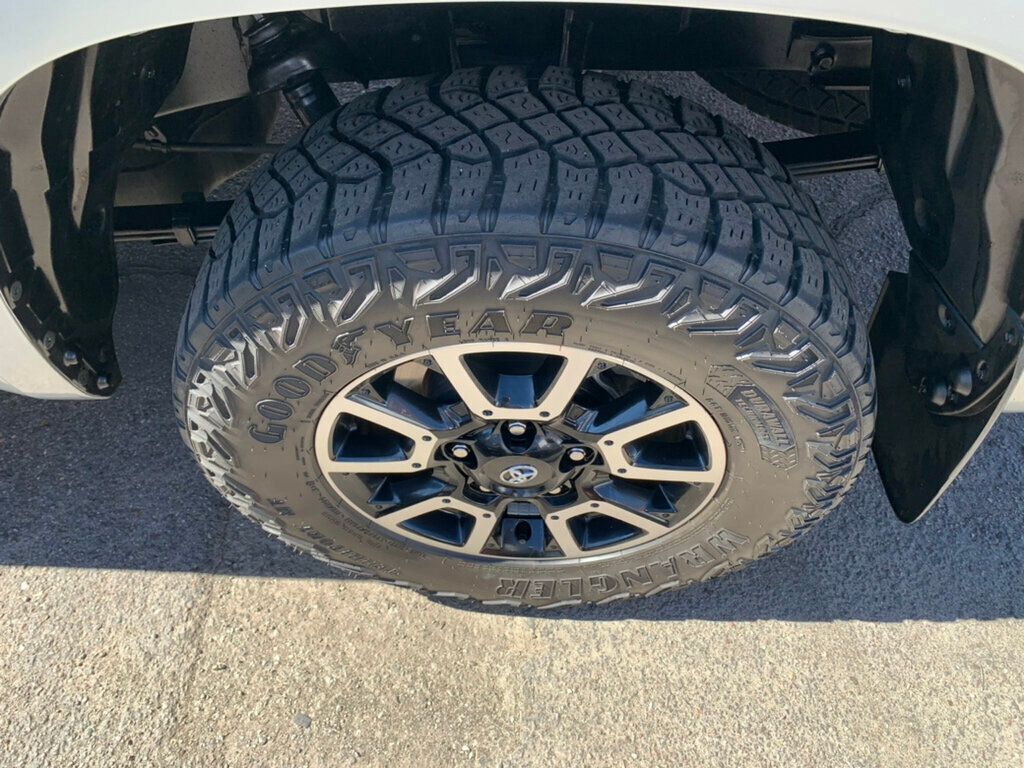 2019 Toyota Tundra 2WD SR5 CrewMax 5.5' Bed 4.6L V8 - 22932945 - 38