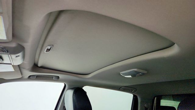 2019 Toyota Tundra 4WD Platinum CrewMax 5.5' Bed 5.7L with Power Moonroof - 22969653 - 10