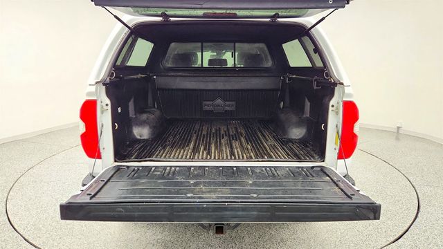2019 Toyota Tundra 4WD Platinum CrewMax 5.5' Bed 5.7L with Power Moonroof - 22969653 - 20