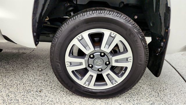 2019 Toyota Tundra 4WD Platinum CrewMax 5.5' Bed 5.7L with Power Moonroof - 22969653 - 8