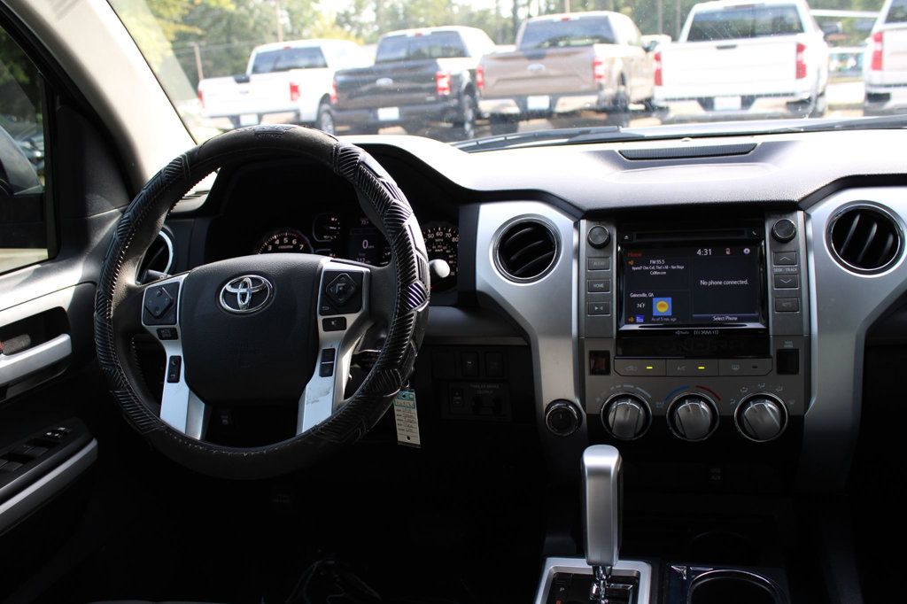 2019 Toyota Tundra SR5 CrewMax photo 10