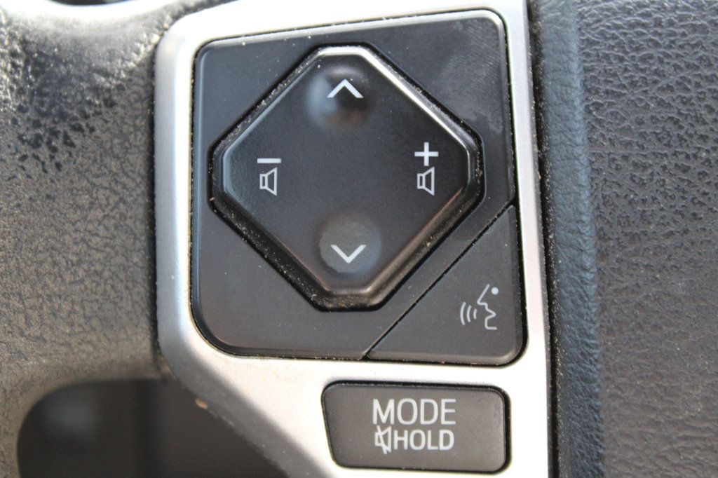2019 Toyota Tundra SR5 CrewMax photo 11