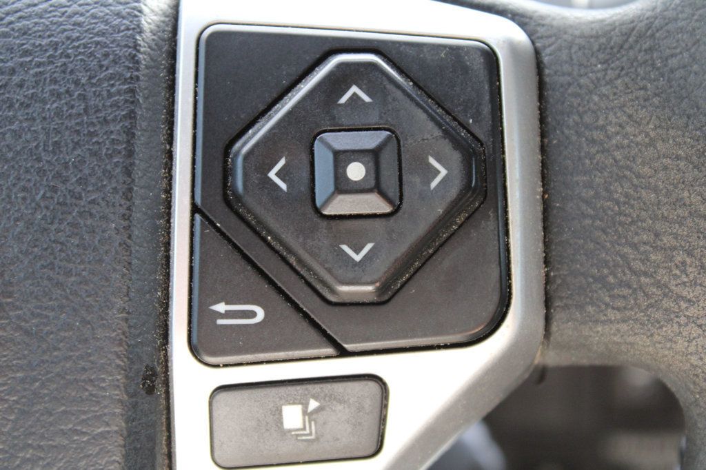 2019 Toyota Tundra SR5 CrewMax photo 12