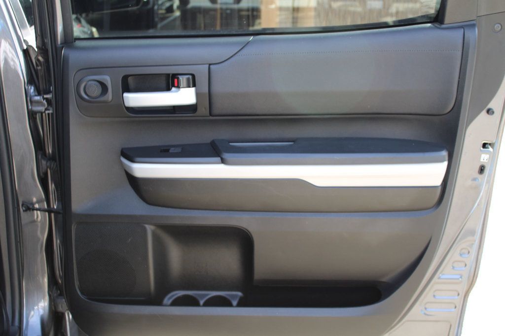2019 Toyota Tundra SR5 CrewMax photo 27