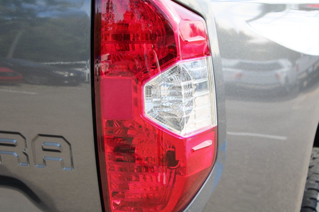 2019 Toyota Tundra SR5 CrewMax photo 29