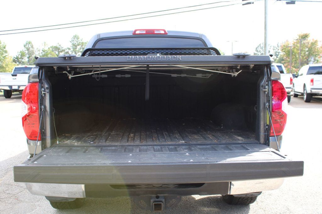 2019 Toyota Tundra SR5 CrewMax photo 5