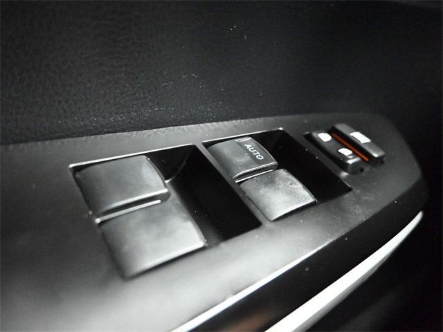 2019 Toyota Tundra 4WD SR5 CrewMax 5.5' Bed 5.7L FFV - 22904245 - 29