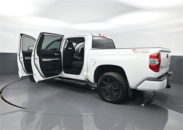 2019 Toyota Tundra 4WD SR5 CrewMax 5.5' Bed 5.7L FFV - 22904245 - 37