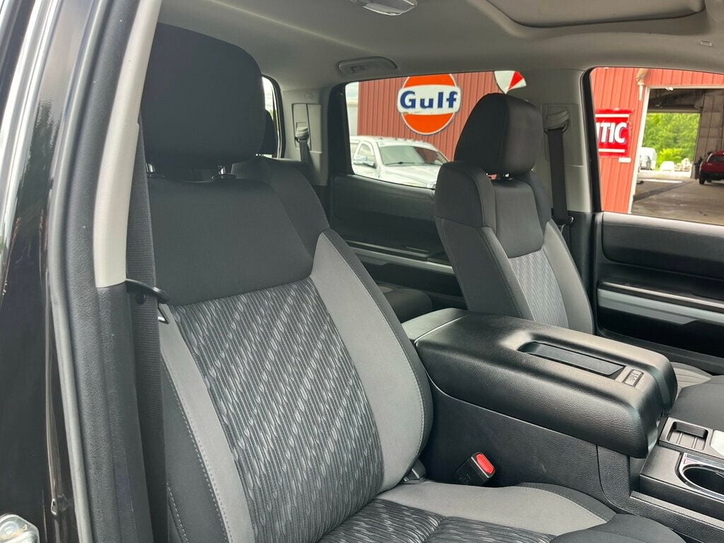 2019 Toyota Tundra CREW MAX TRD SPORT 4x4 - 23042034 - 37