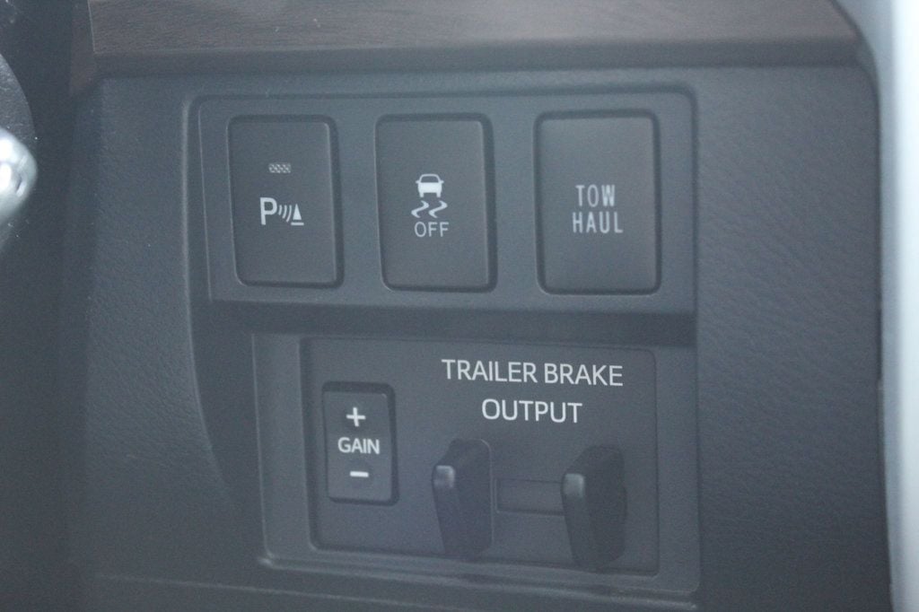 2019 Toyota Tundra Limited Grade photo 29