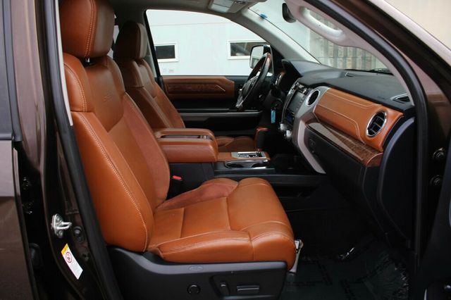 2019 Toyota Tundra ONE OWNER 1794 EDITION LEATHER MOONROOF - 22906274 - 6