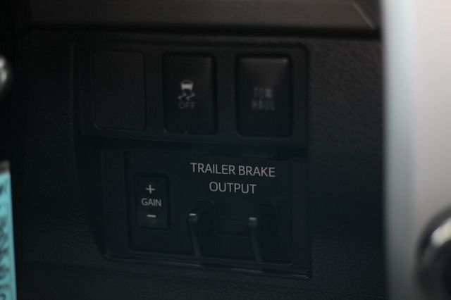 2019 Toyota Tundra ONE OWNER W/ NAVIGATION, BUCKET SEATS - 22953983 - 28