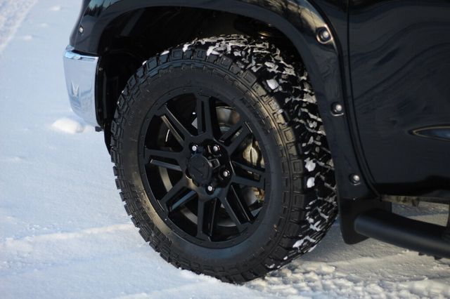 2019 Toyota Tundra ONE OWNER W/ NAVIGATION, BUCKET SEATS - 22953983 - 32