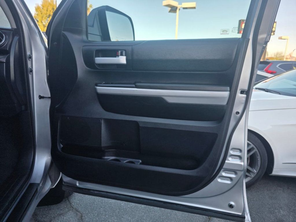 2019 Toyota Tundra SR5 CrewMax - 22972452 - 24