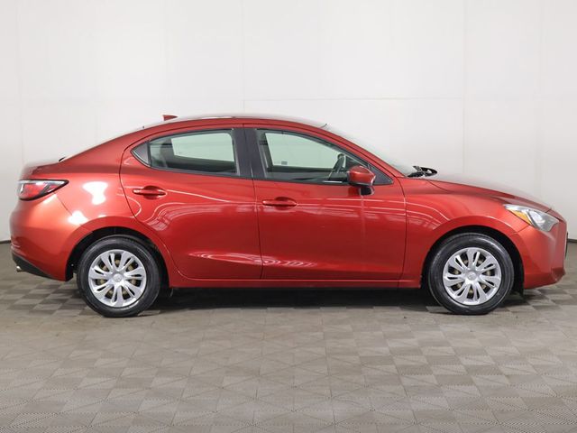 2019 Toyota Yaris Sedan L - 23046719 - 14