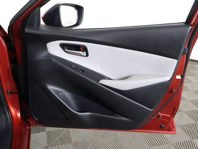2019 Toyota Yaris Sedan L - 23046719 - 19