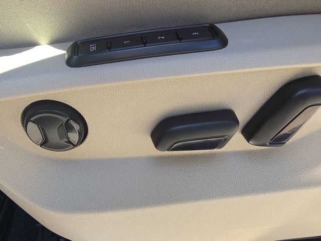 2019 Volkswagen Atlas 3.6L V6 SEL 4MOTION - 23046405 - 17