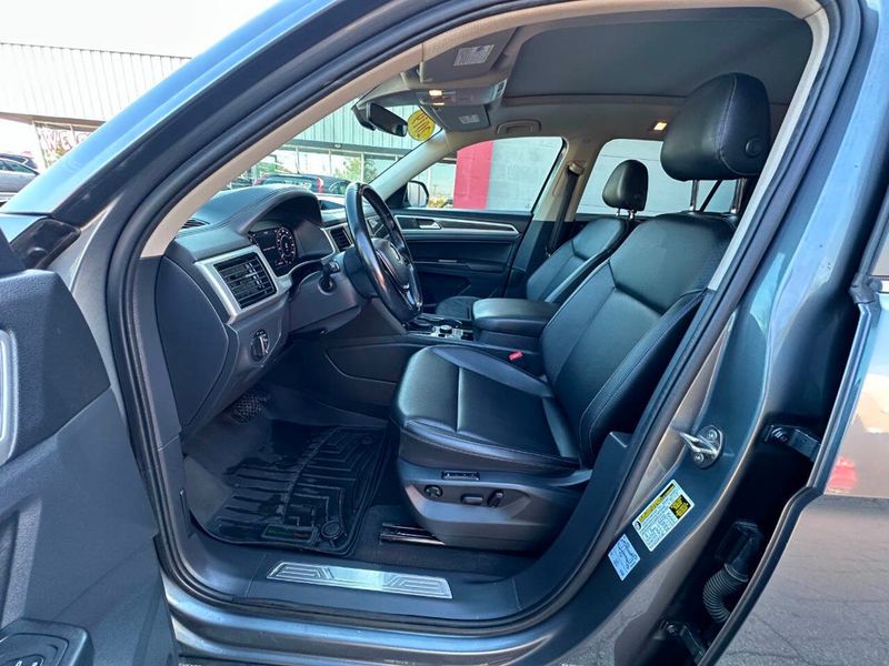 2019 Volkswagen Atlas 3.6L V6 SEL 4MOTION - 22918296 - 17