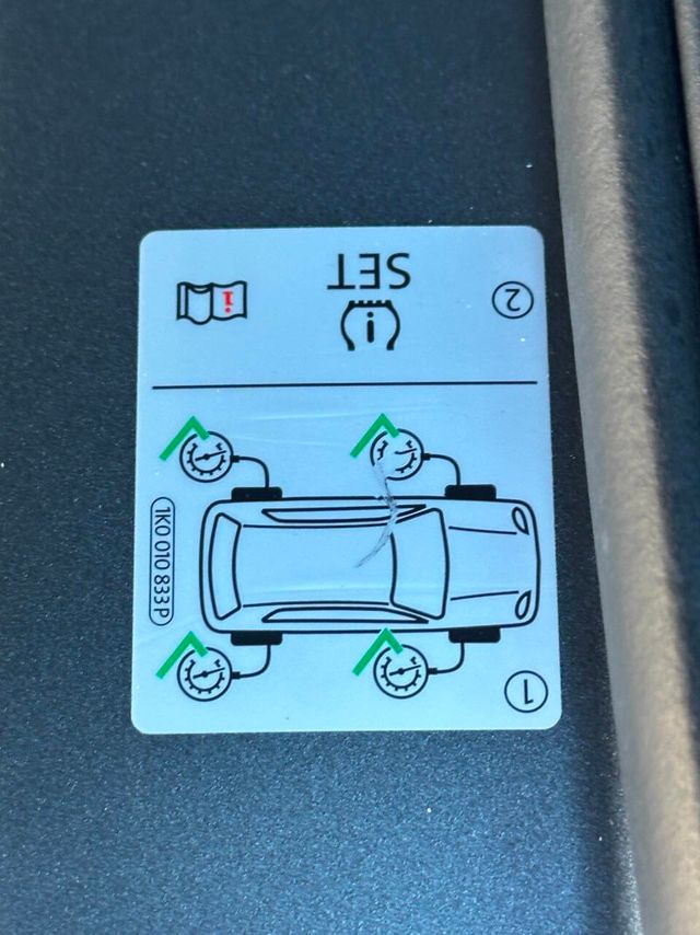 2019 Volkswagen Atlas 3.6L V6 SEL 4MOTION - 22918296 - 19