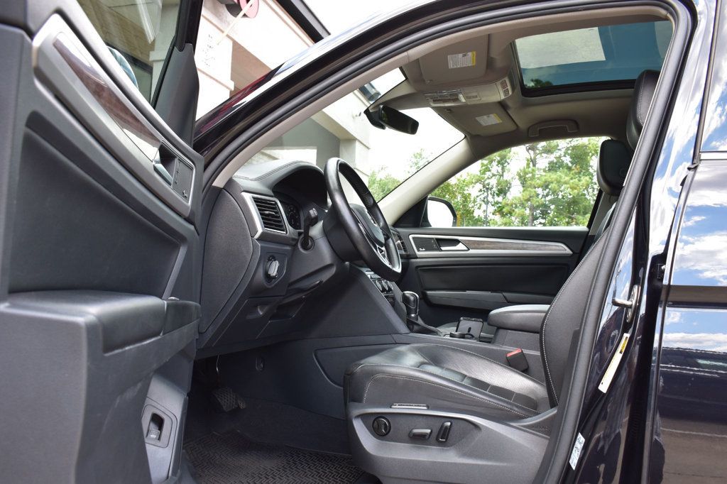 2019 Volkswagen Atlas V6 SEL Premium photo 16