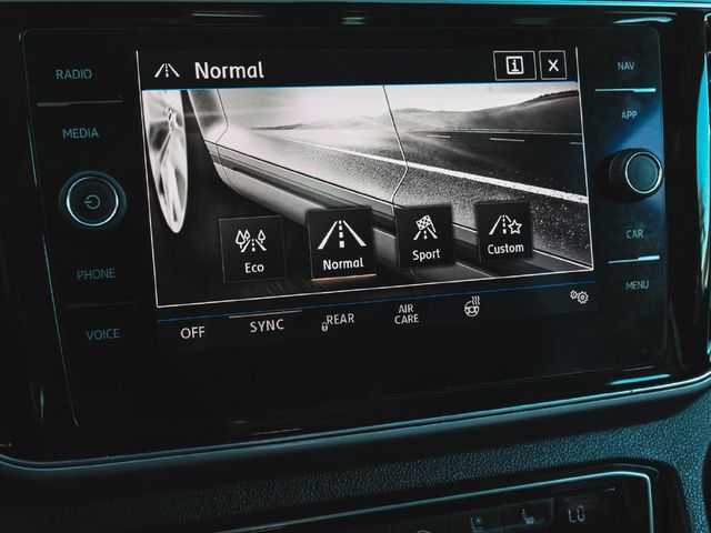 2019 Volkswagen Atlas 3.6L V6 SEL Premium 4MOTION - 23100261 - 25