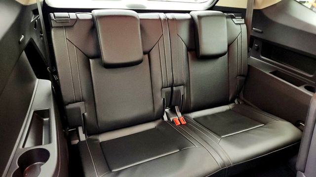 2019 Volkswagen Atlas 3.6L V6 SEL R-Line with 2nd Row Dual Captain's Chairs - 23079113 - 22
