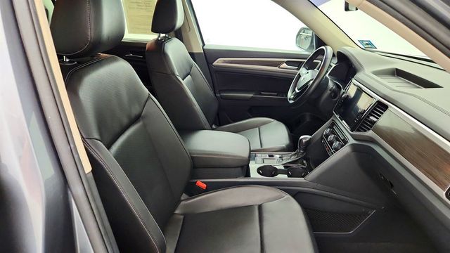 2019 Volkswagen Atlas 3.6L V6 SEL R-Line with 2nd Row Dual Captain's Chairs - 23079113 - 24