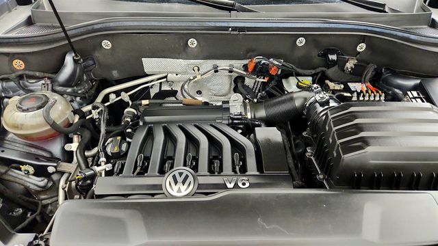 2019 Volkswagen Atlas 3.6L V6 SEL R-Line with 2nd Row Dual Captain's Chairs - 23079113 - 27