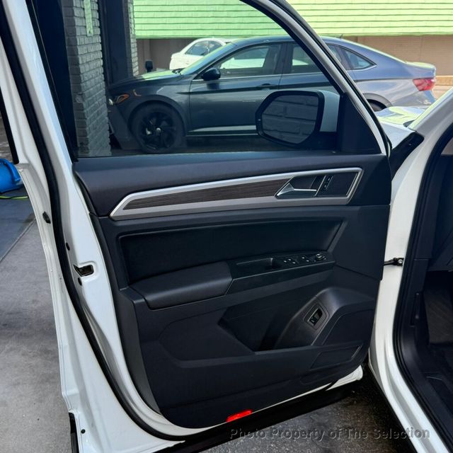 2019 Volkswagen Atlas 3.6L V6 SE W/TECHNOLOGY 4MOTION & 20" WHEEL PACKAGE - 23049784 - 17