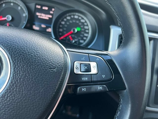 2019 Volkswagen Atlas 3.6L V6 SE w/Technology FWD - 22843076 - 19