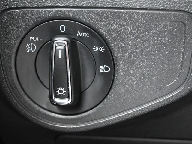 2019 Volkswagen Atlas 3.6L V6 SE w/Technology FWD - 23015450 - 26