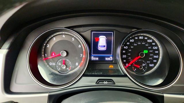 2019 Volkswagen Atlas 3.6L V6 SE w/Technology R-Line 4MOTION with Panoramic Sunroof - 22958138 - 14