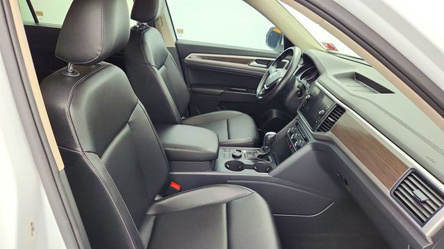 2019 Volkswagen Atlas 3.6L V6 SE w/Technology R-Line 4MOTION with Panoramic Sunroof - 22958138 - 22