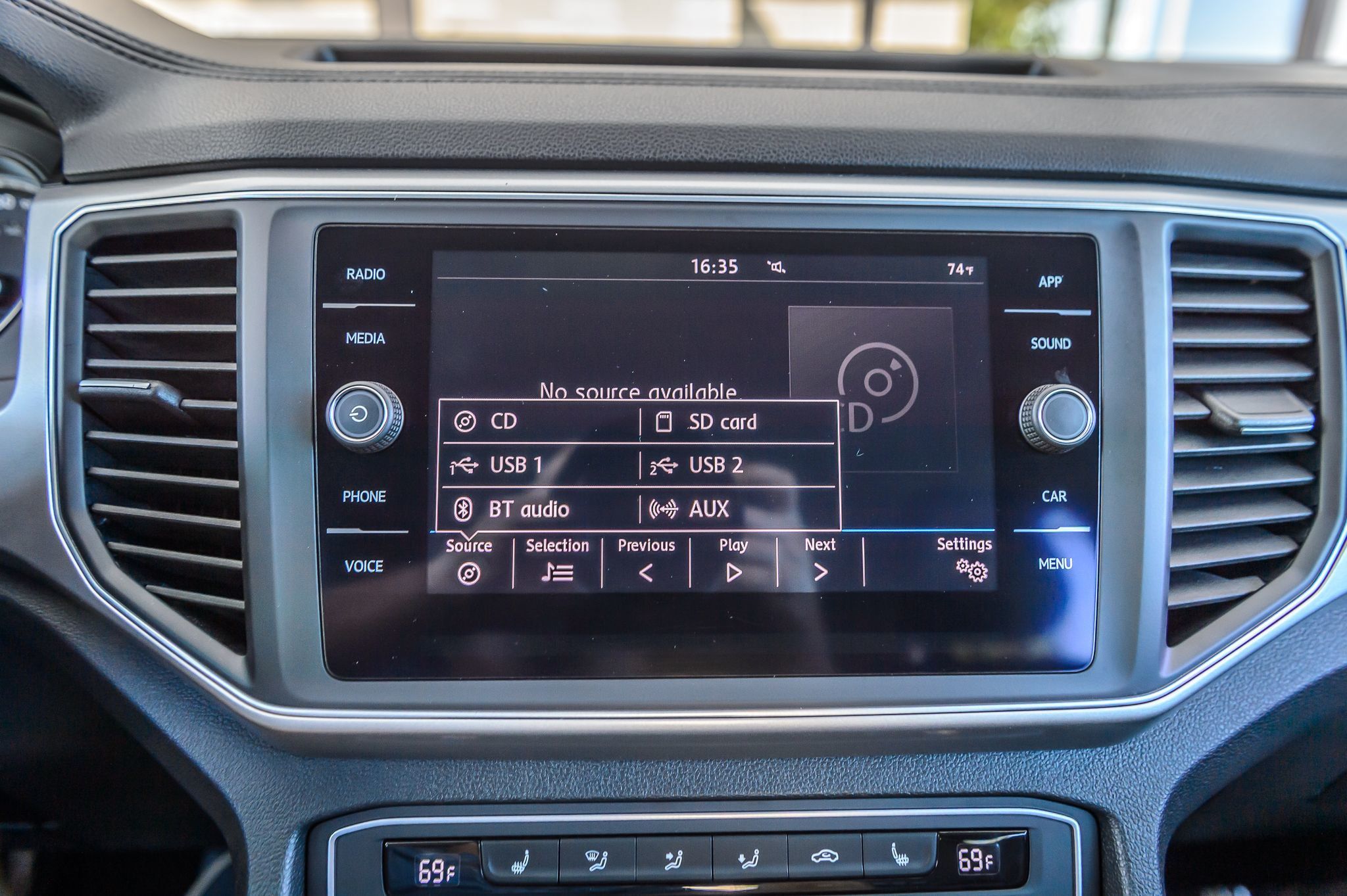 2019 Volkswagen Atlas V6 SE photo 15