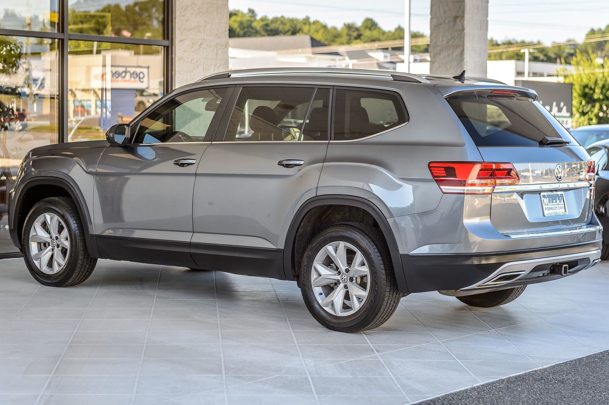 2019 Volkswagen Atlas V6 SE photo 2