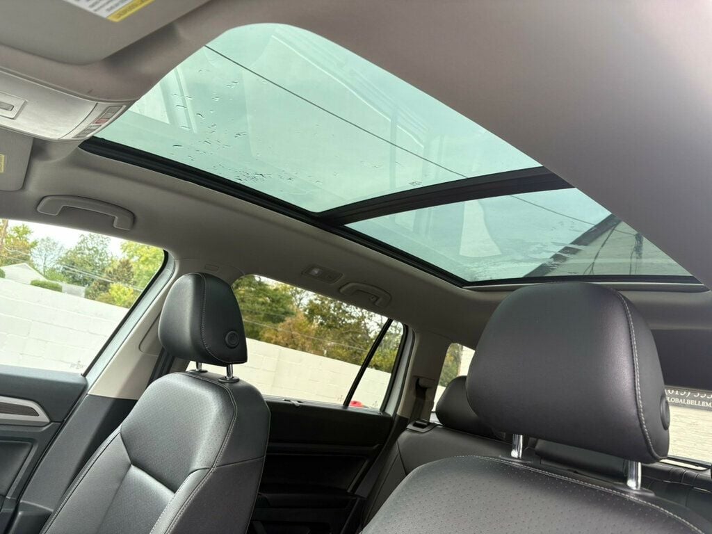 2019 Volkswagen Atlas LocalTrade/R-Line/4-Motion/V6/HeatedFrontSeats/BackupCamera - 22936557 - 15