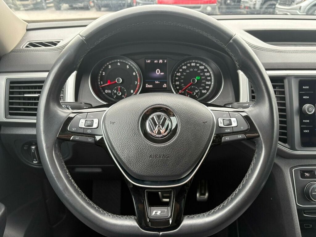 2019 Volkswagen Atlas LocalTrade/R-Line/4-Motion/V6/HeatedFrontSeats/BackupCamera - 22936557 - 32