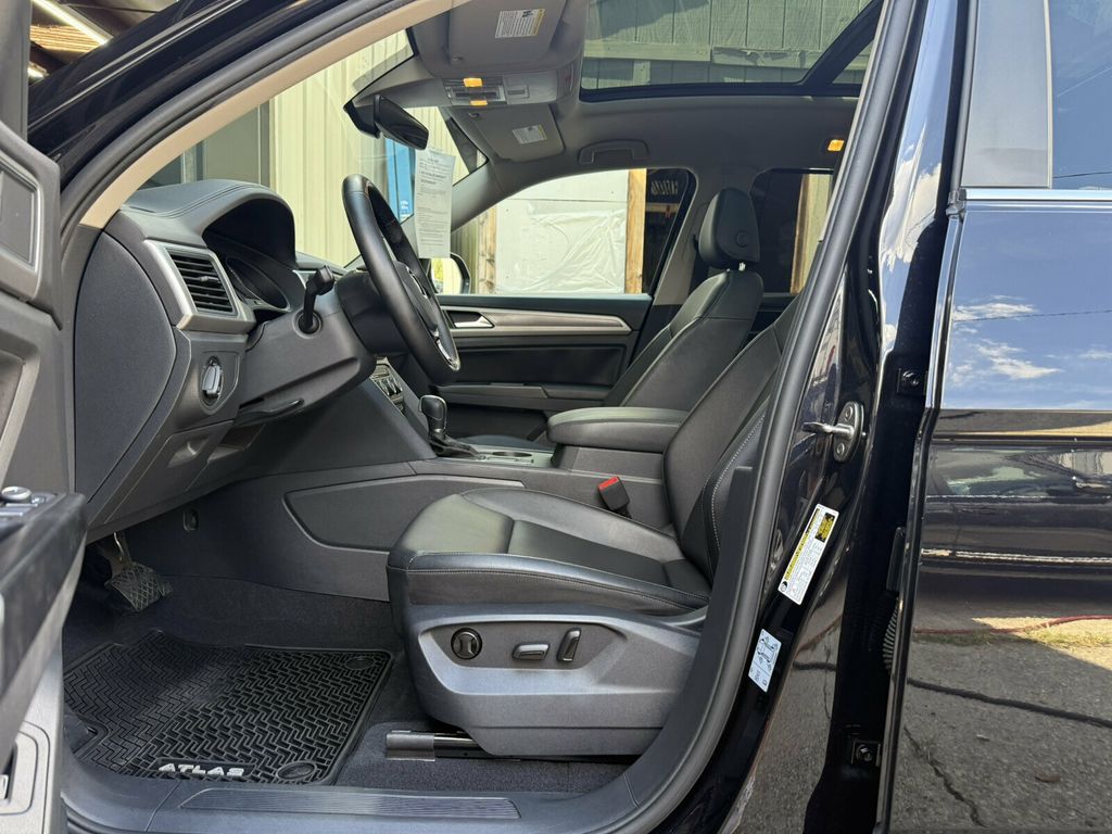 2019 Volkswagen Atlas Technology Pkg/Blind Spot Monitor/Lane Change Assist/Pano Roof - 23088174 - 17