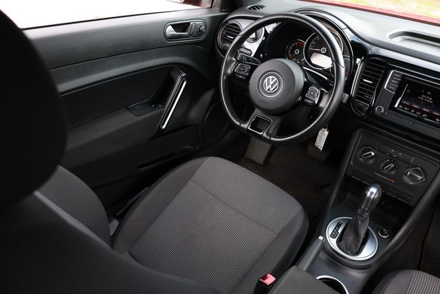 2019 Volkswagen Beetle S Automatic - 23081107 - 23