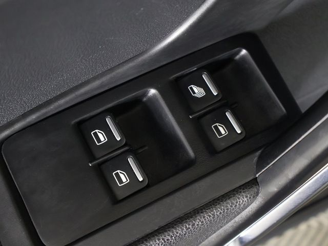 2019 Volkswagen Beetle Convertible Final Edition SE Automatic - 22950150 - 31