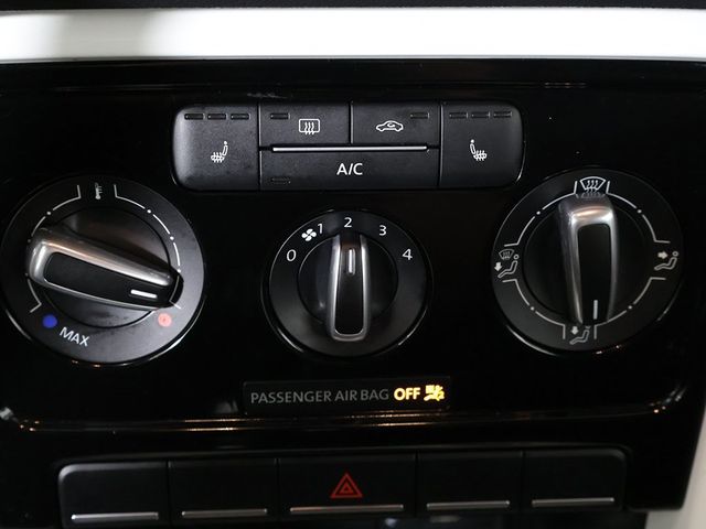 2019 Volkswagen Beetle Convertible Final Edition SE Automatic - 22950150 - 39