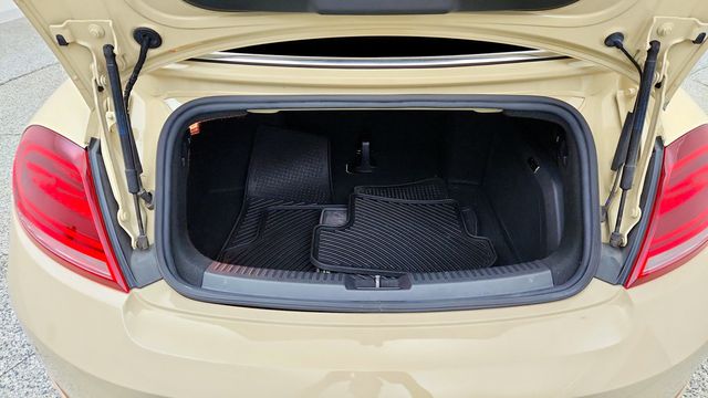 2019 Volkswagen Beetle Convertible SE Automatic - 23095544 - 22