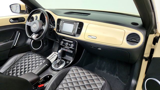 2019 Volkswagen Beetle Convertible SE Automatic - 23095544 - 24