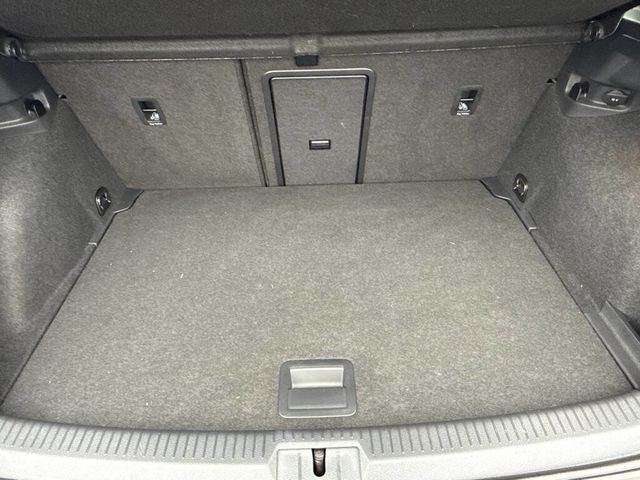 2019 Volkswagen e-Golf 4-Door SE - 22928616 - 20