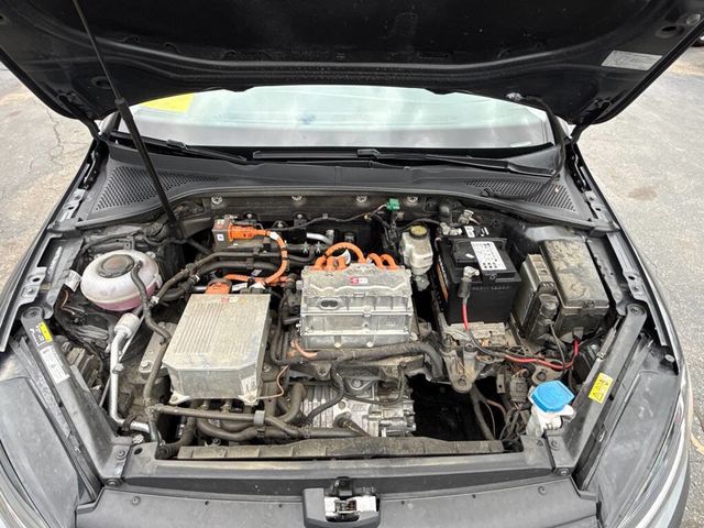 2019 Volkswagen e-Golf 4-Door SE - 22928616 - 8