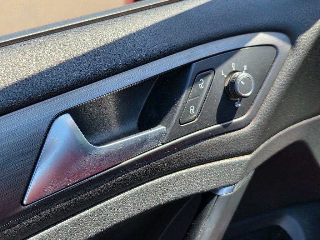 2019 Volkswagen Golf 1.4T SE Automatic - 22919383 - 22